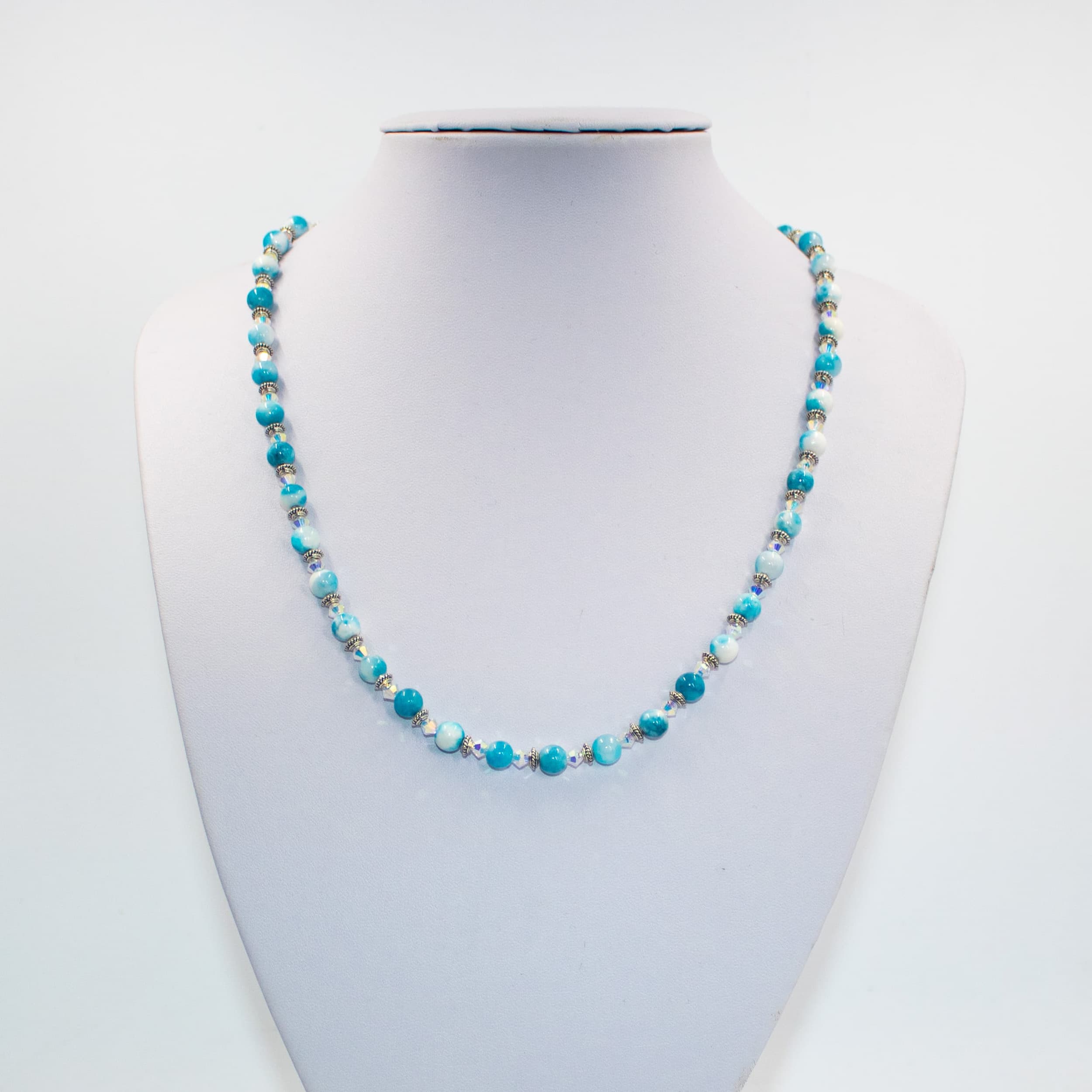 1010 6mm Blue and White Jade with Crystal 1010 6mm Blue and White Jade with Crystal